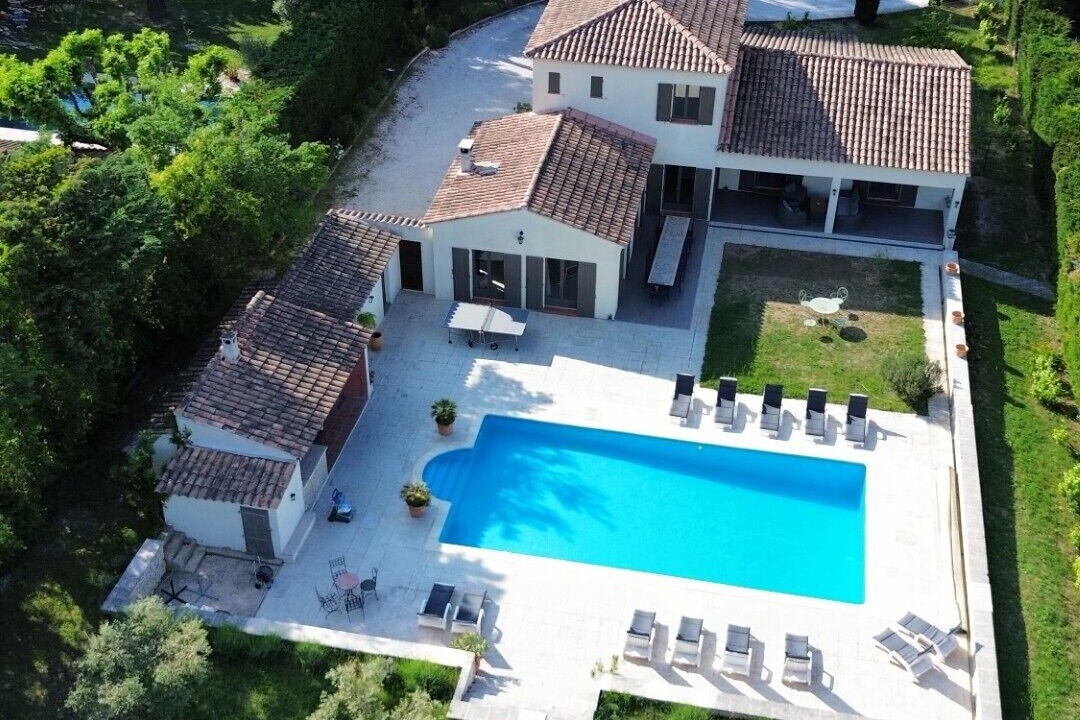 Photo of Outdoor in Maubec
