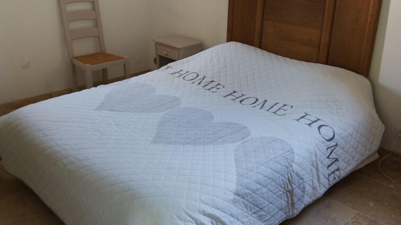 Photo of Bedroom in Maubec