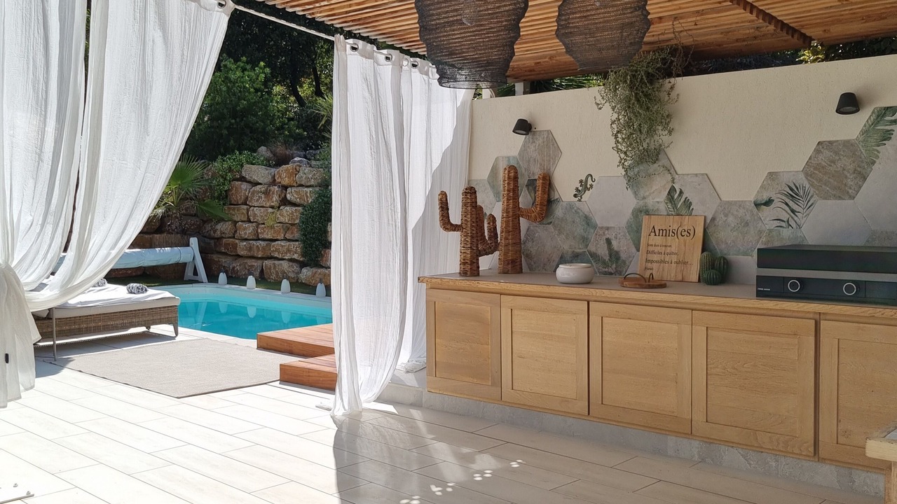 Photo of Patio Balcony in Saint-Maximin-la-Sainte-Baume