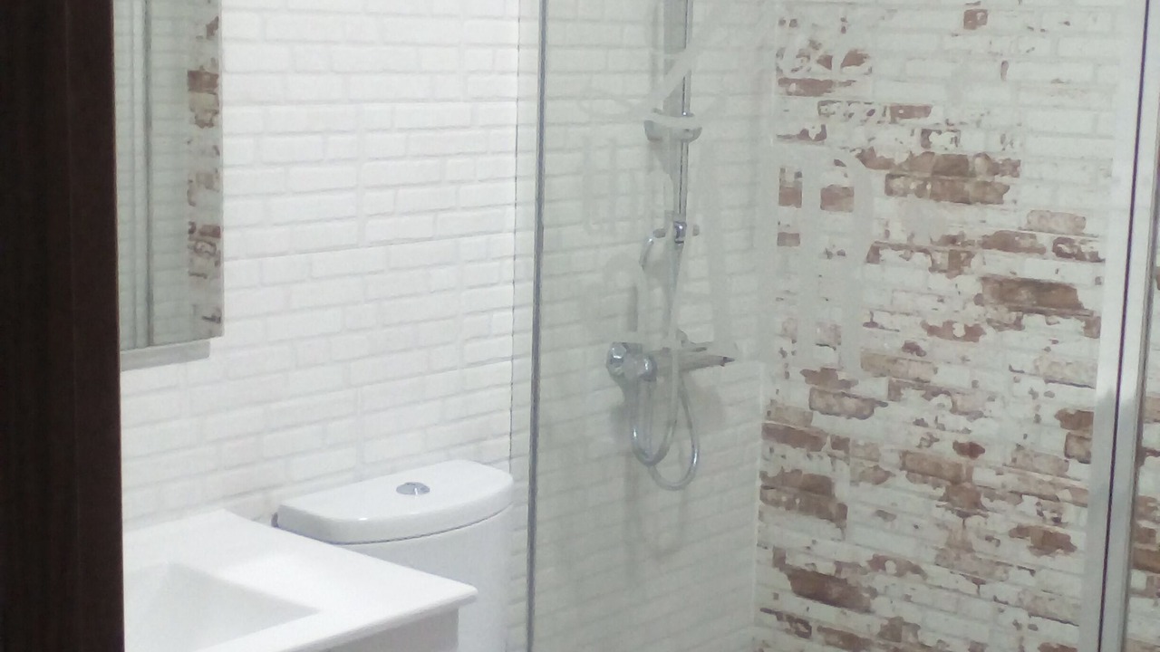 Photo of Bathroom in Buendia