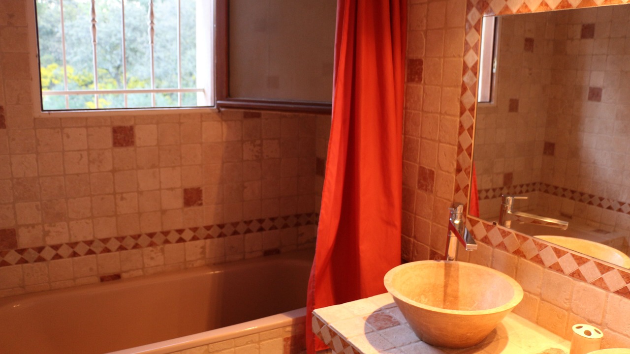 Photo of Bathroom in L'Isle-sur-la-Sorgue