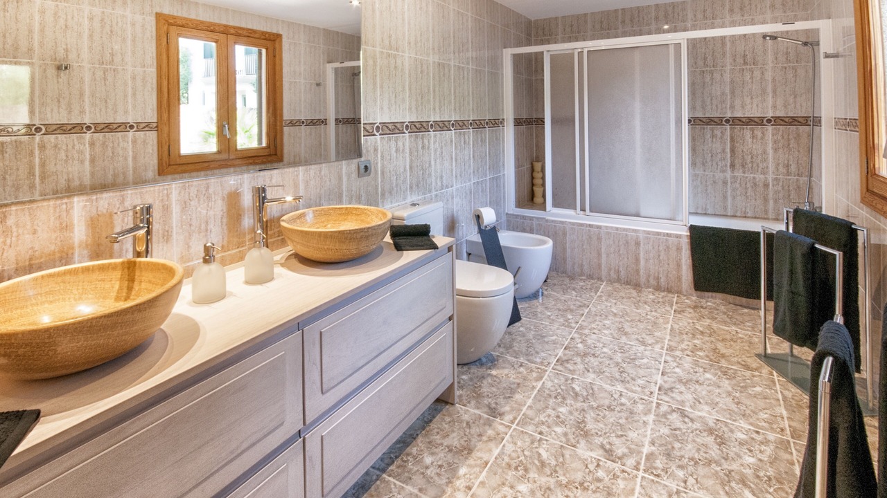 Photo of Bathroom in Crestatx