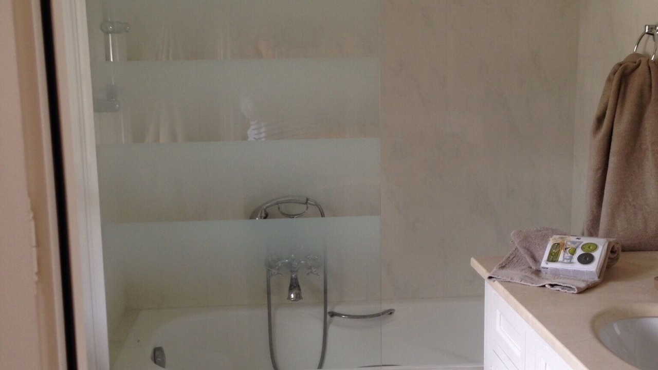 Photo of Bathroom in St.-Remy-de-Provence
