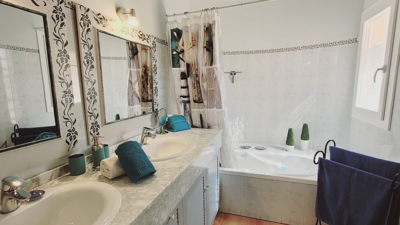 Photo of Bathroom in Cala Mandia