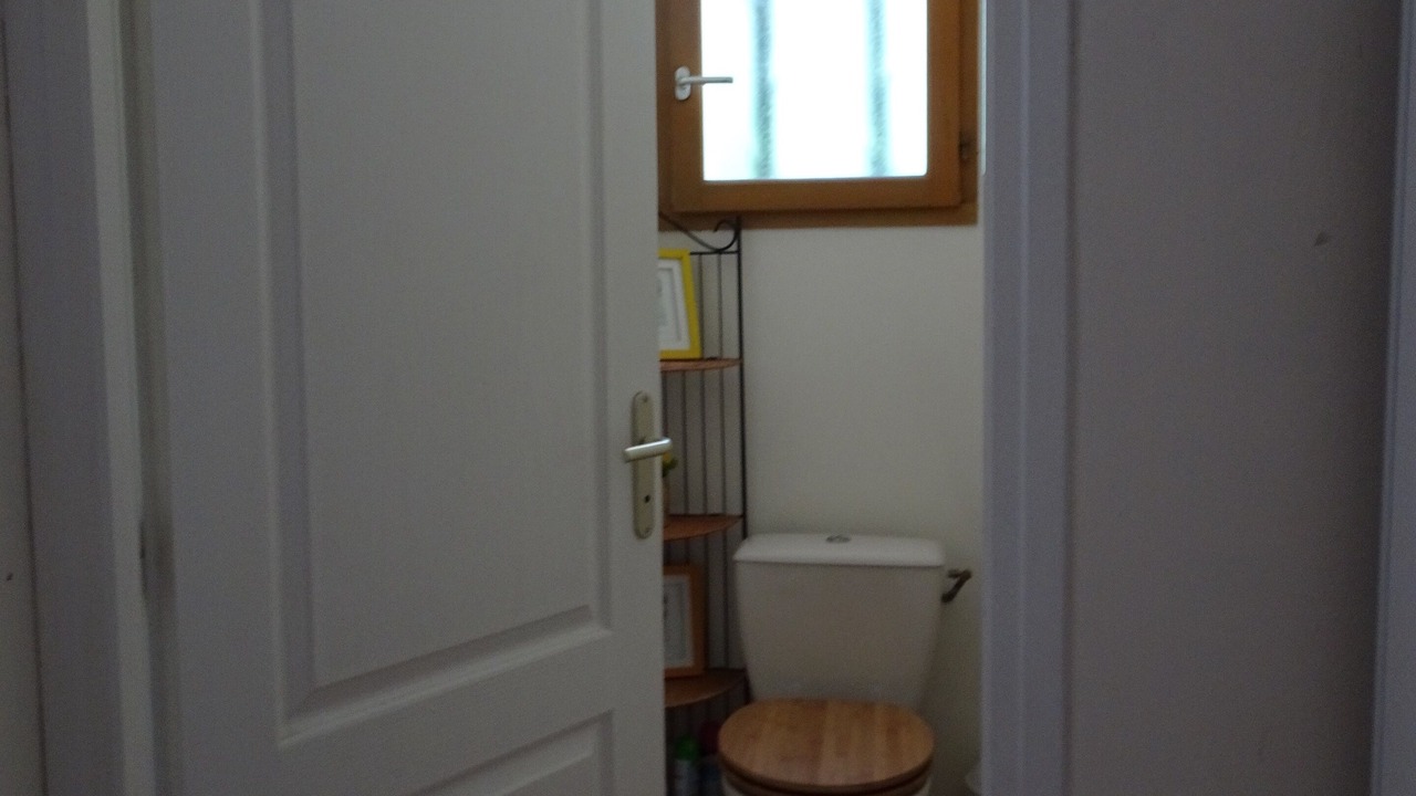 Photo of Bathroom in Garrigues-Sainte-Eulalie