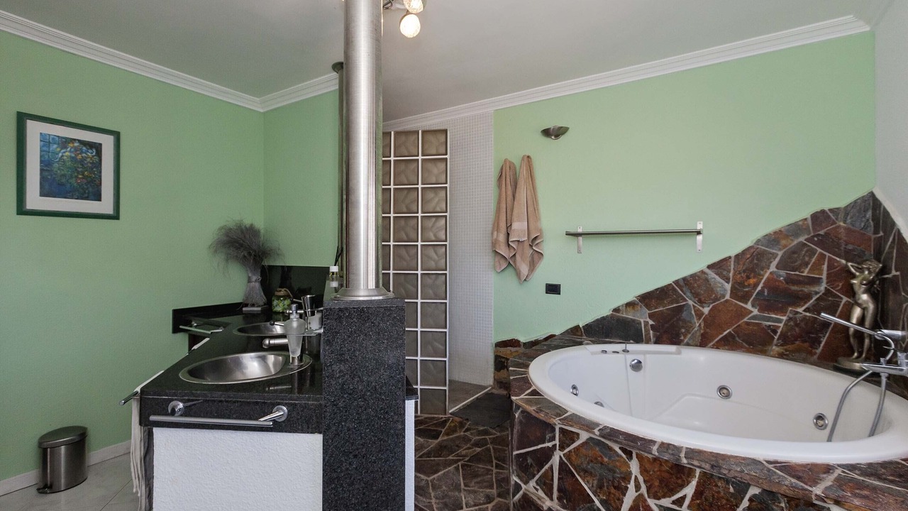 Photo of Bathroom in Arona