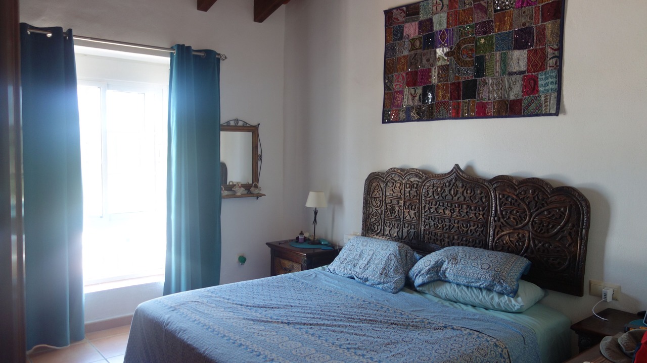 Photo of Bedroom in Coin