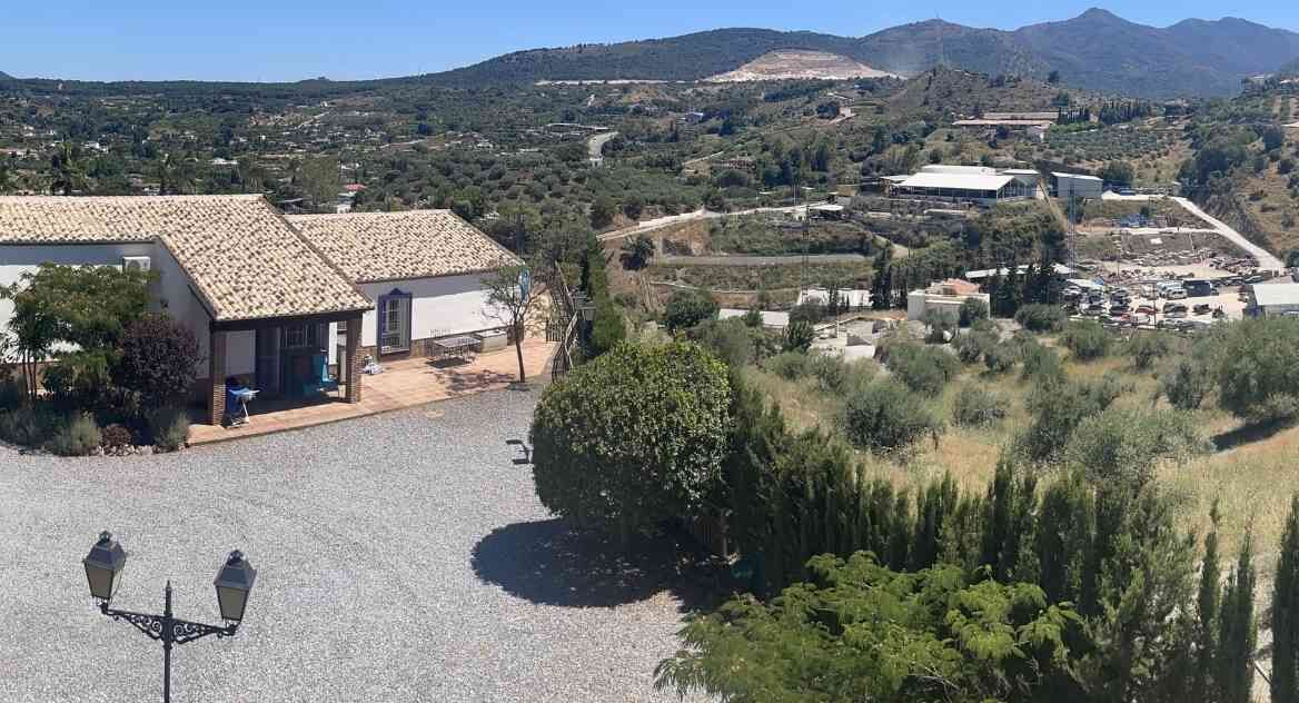 Photo of Outdoor in Coin