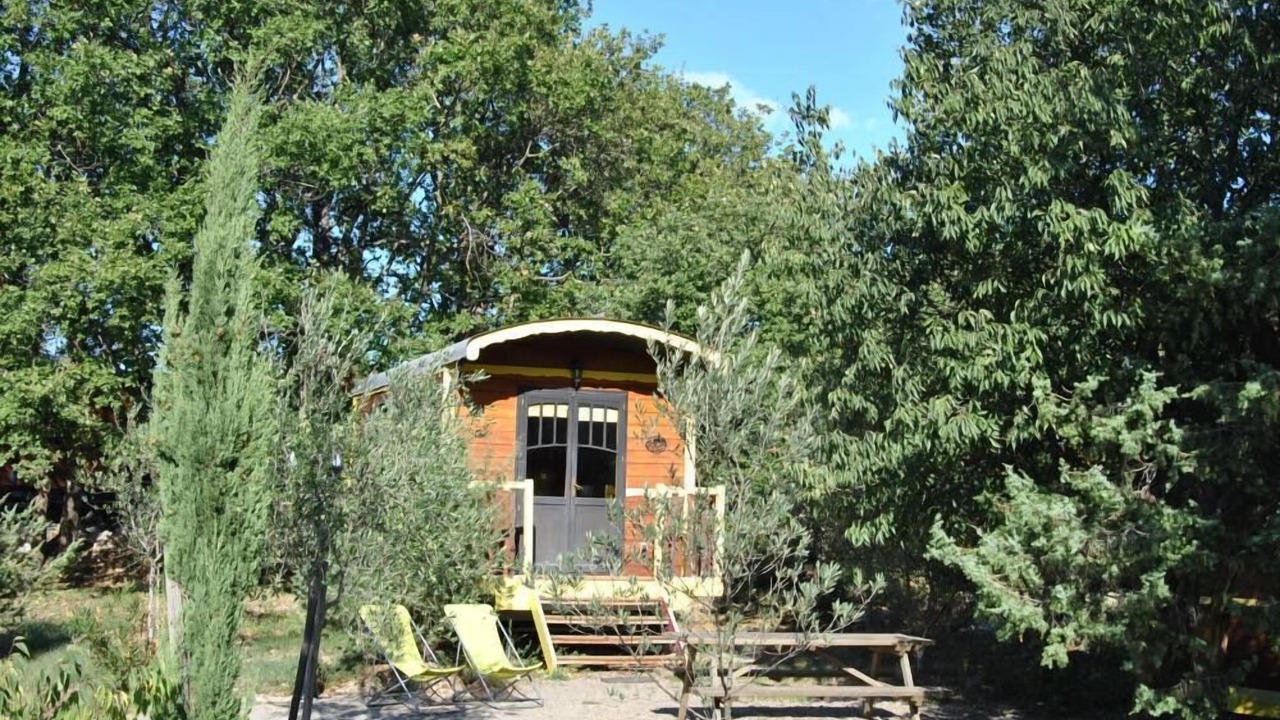 Photo of Outdoor in Vogue