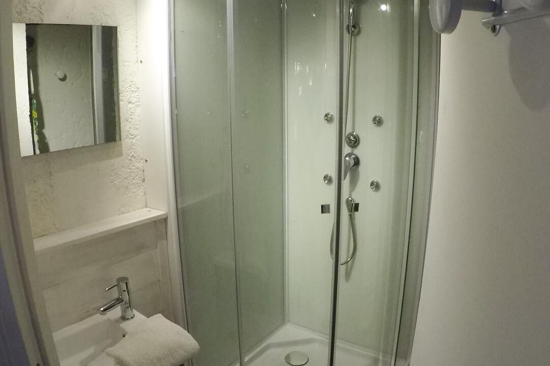 Photo of Bedroom in Campan