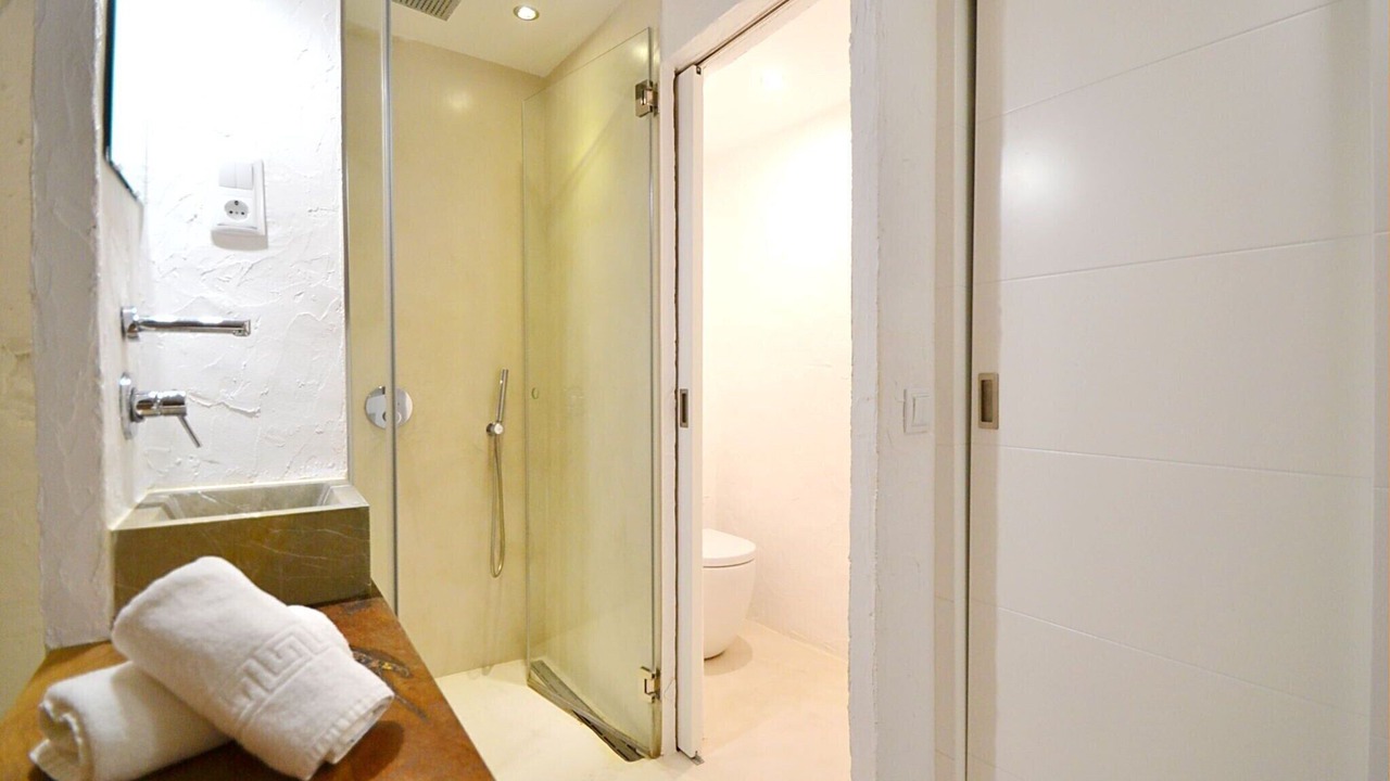 Photo of Bathroom in Buger