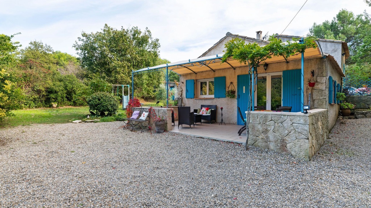 Photo of Outdoor in Lambesc