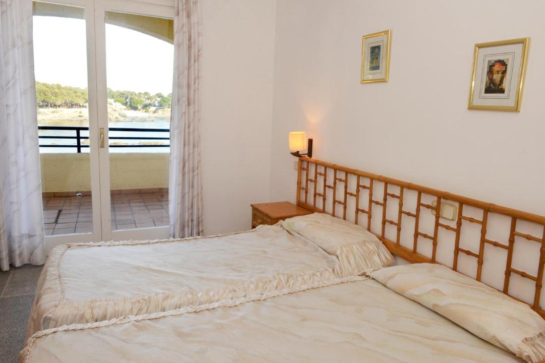 Photo of Bedroom in Llanca
