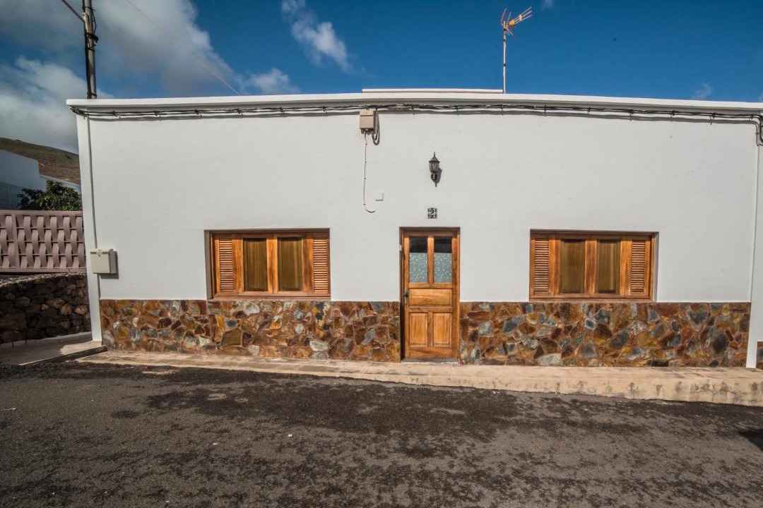 Photo of Buildings in Tabayesco