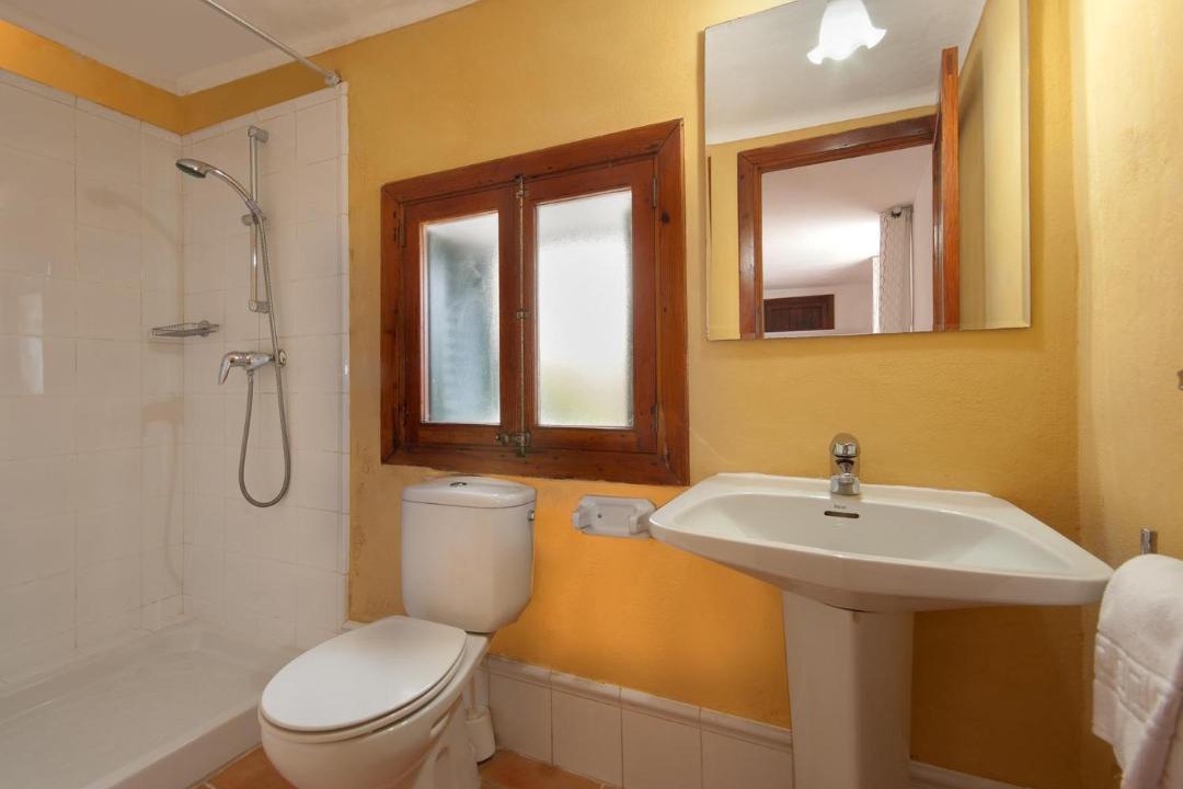 Photo of Bathroom in Deia