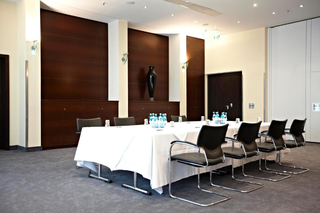 Photo of Others in Frankfurt