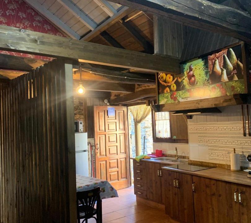 Photo of Kitchen in Manzanedo de Valdueza