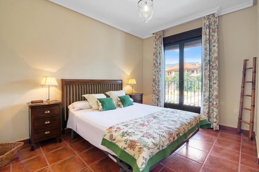 Photo of Bedroom in Mombeltran