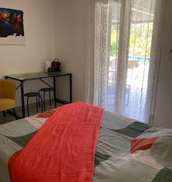 Photo of Bedroom in Gemenos