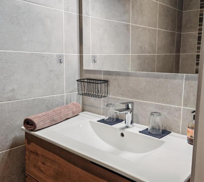 Photo of Bathroom in Saint-Quentin-la-Poterie