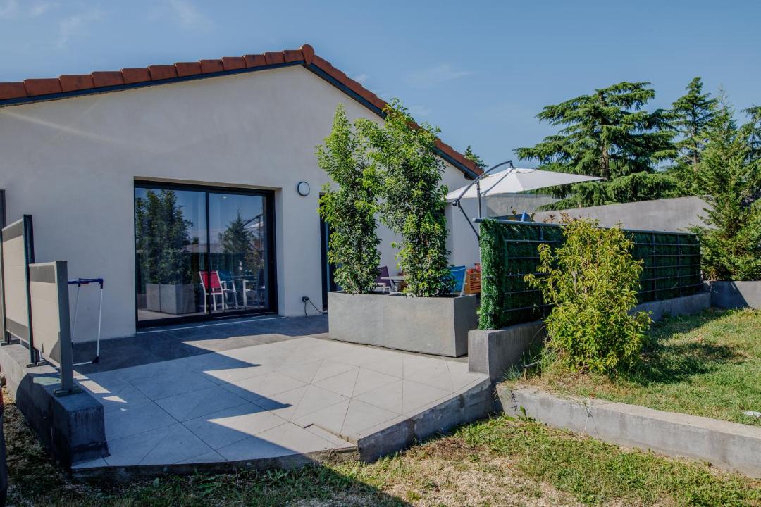 Photo of Others in Decines-Charpieu