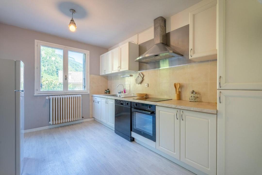 Photo of Kitchen in Thones