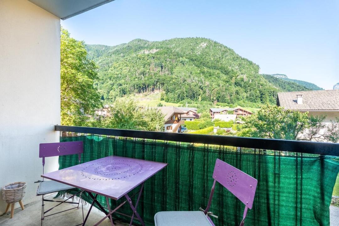 Photo of Patio Balcony in Thones
