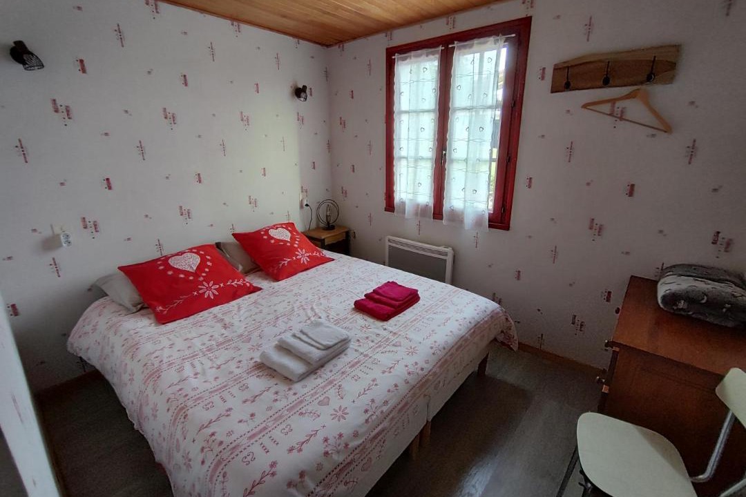 Photo of Bedroom in Prenovel