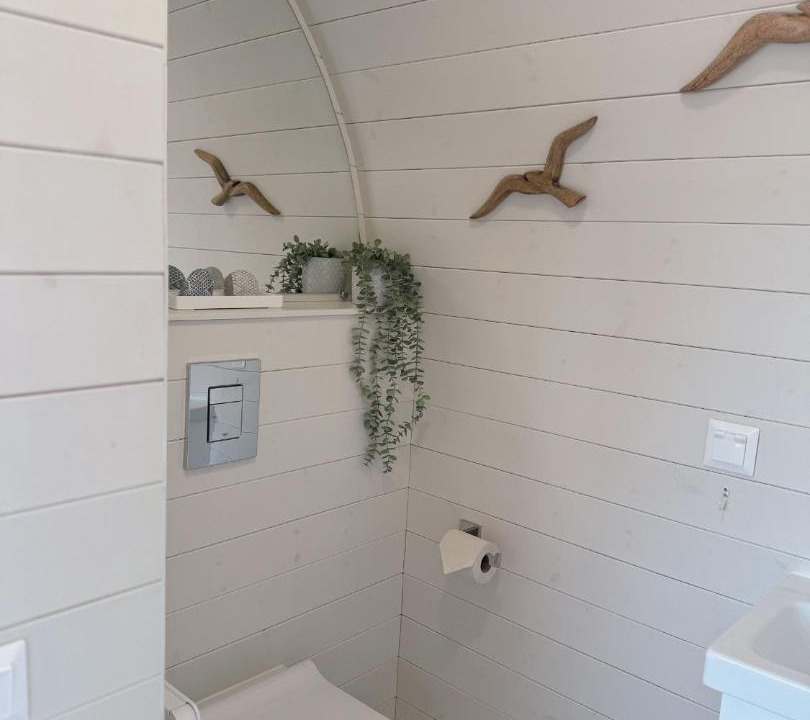 Photo of Bathroom in Parey