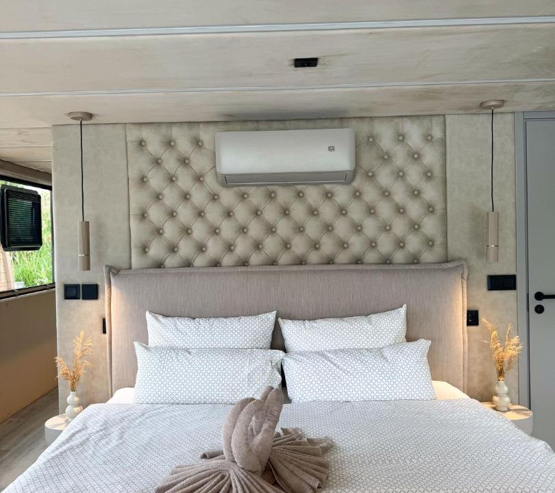 Photo of Bedroom in Parey