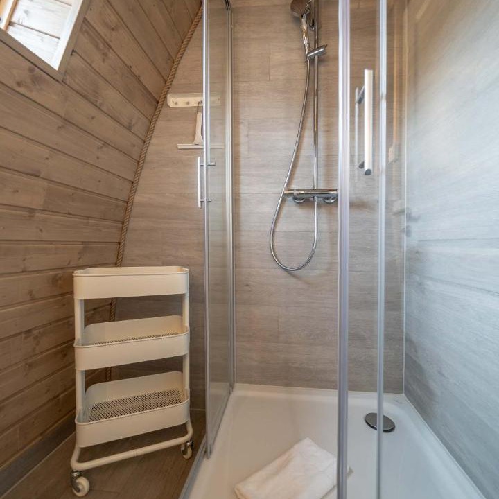 Photo of Bathroom in Parey