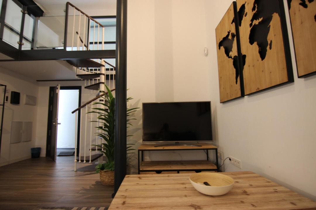 Photo of Livingroom in Alameda