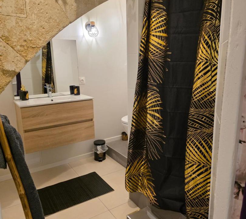 Photo of Bathroom in Ledenon
