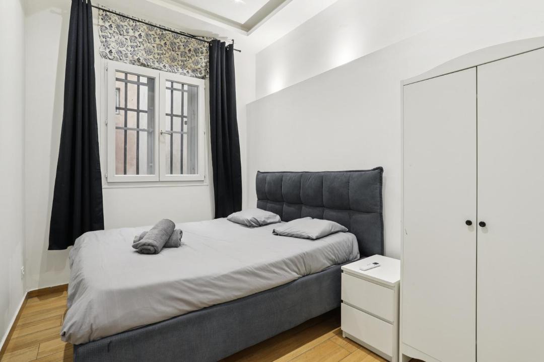 Photo of Bedroom in Griffon - Royale