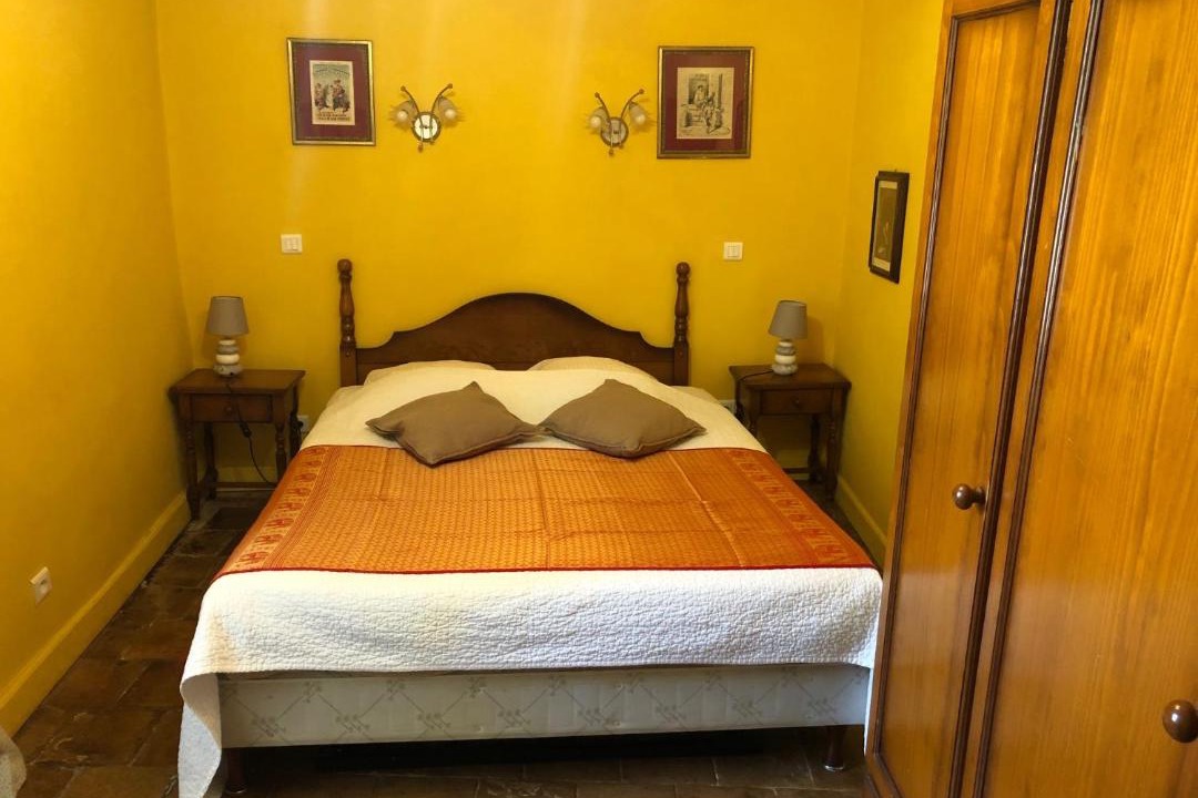 Photo of Bedroom in Collias
