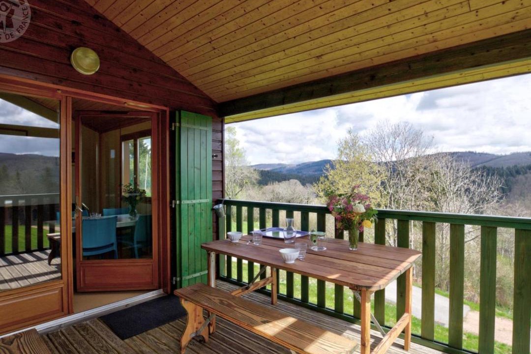 Photo of Patio Balcony in Les Noes