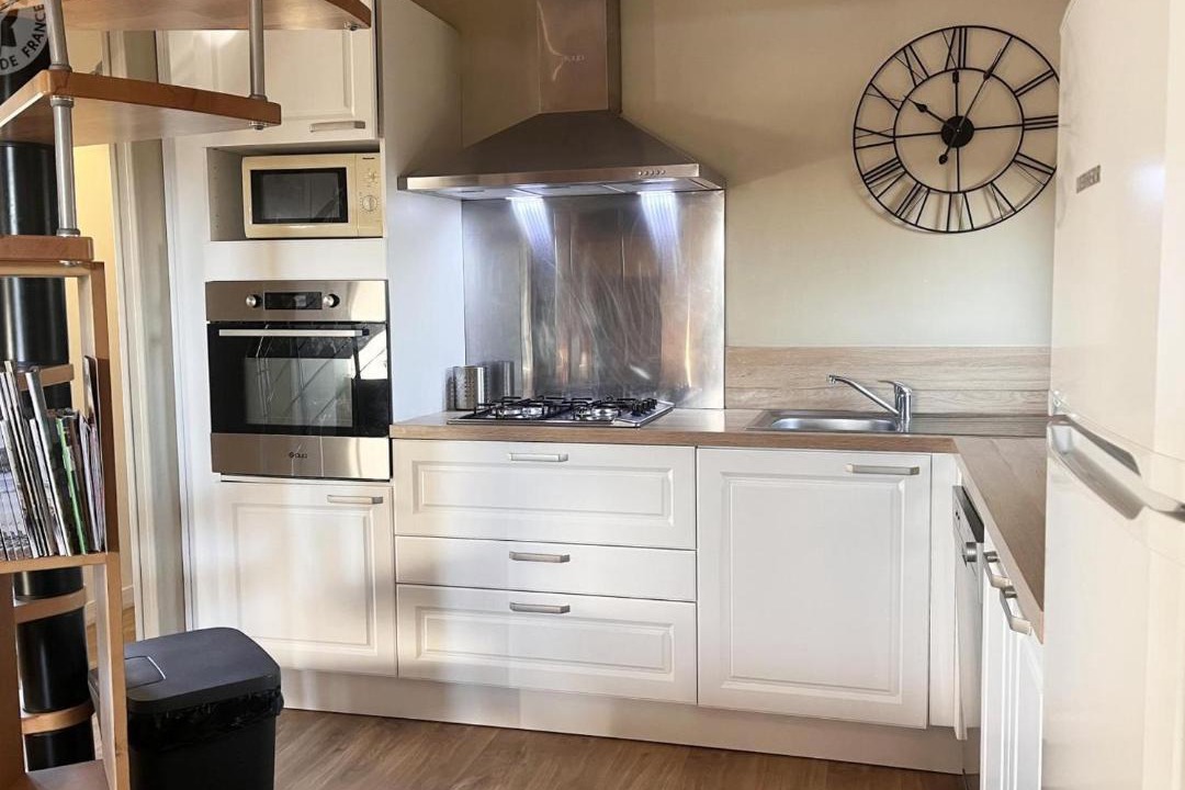 Photo of Kitchen in Saint-Andre-dʼApchon