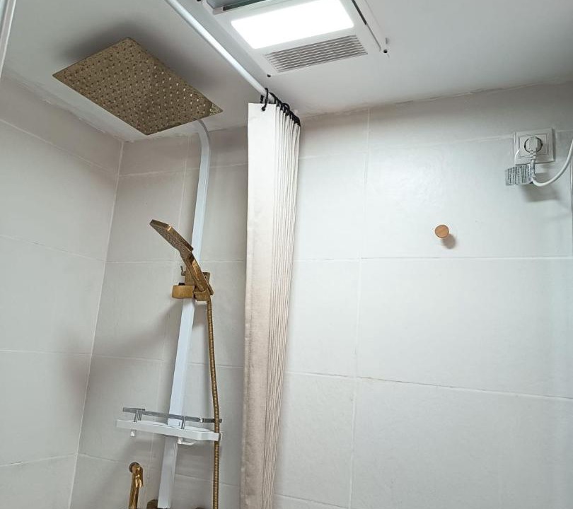 Photo of Bathroom in Aiora