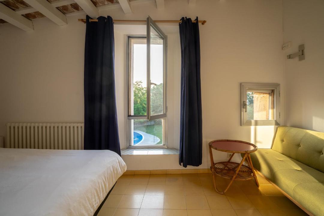 Photo of Bedroom in Maia de Montcal