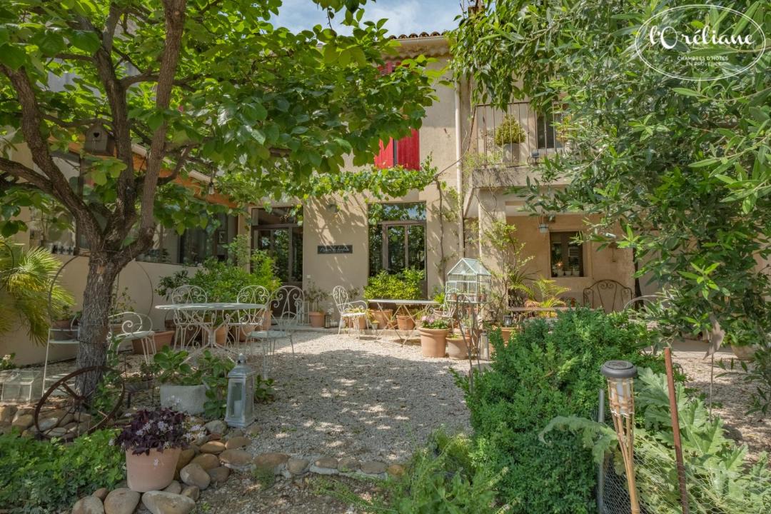 Photo of Others in Chateauneuf-de-Gadagne
