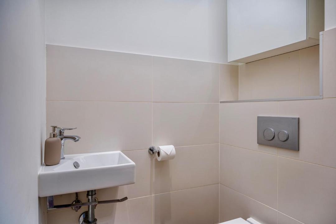 Photo of Bathroom in Ferney-Voltaire