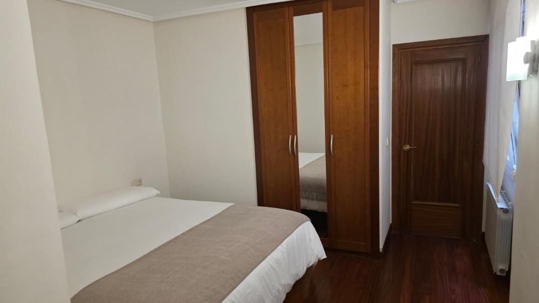 Photo of Bedroom in Gros