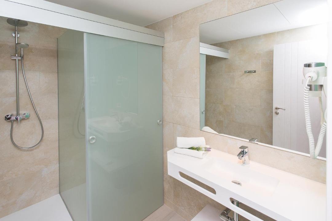 Photo of Bathroom in Es Canar