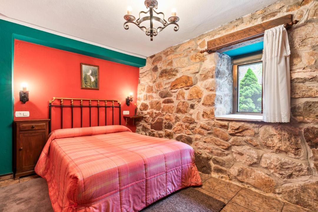 Photo of Bedroom in Caunedo