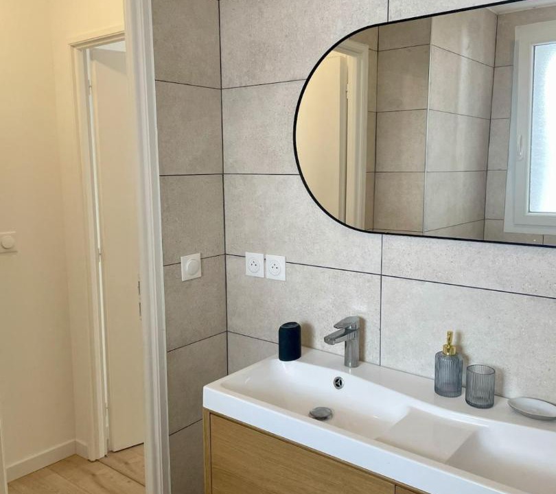 Photo of Bathroom in Beaux Arts-Boutonnet