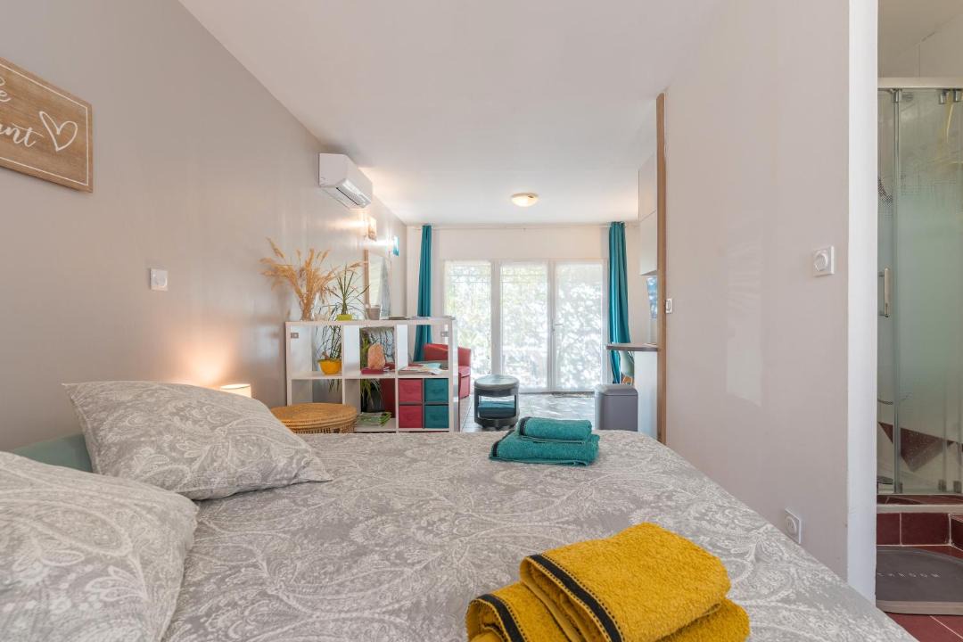 Photo of Bedroom in Lambesc