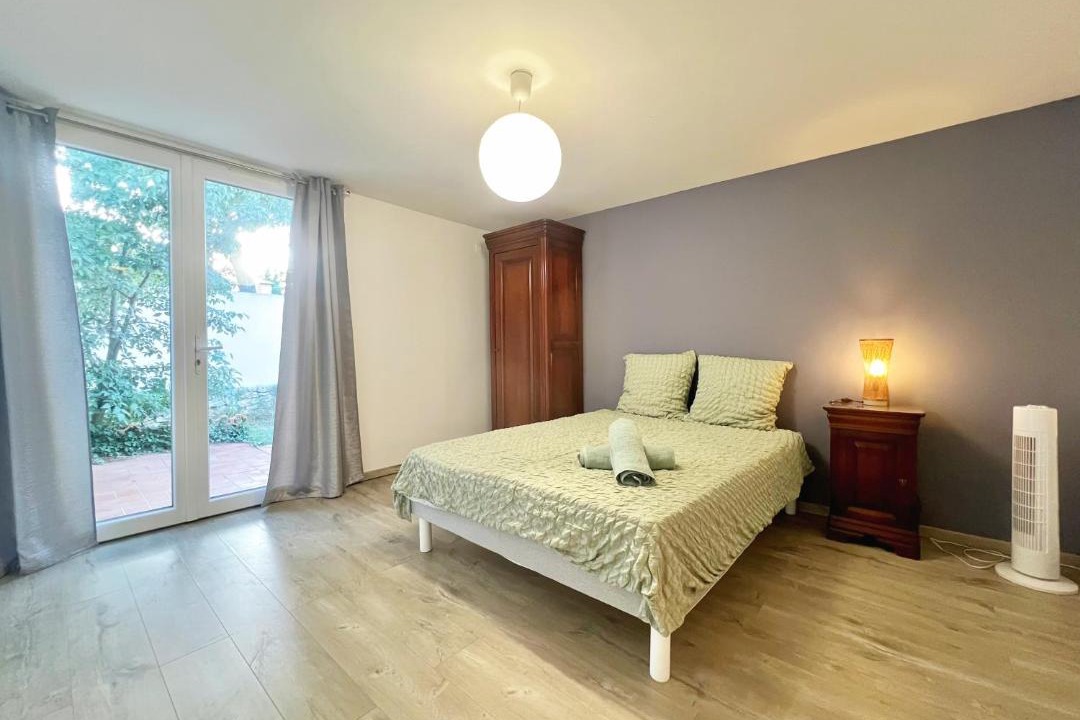 Photo of Bedroom in Cornillon-Confoux