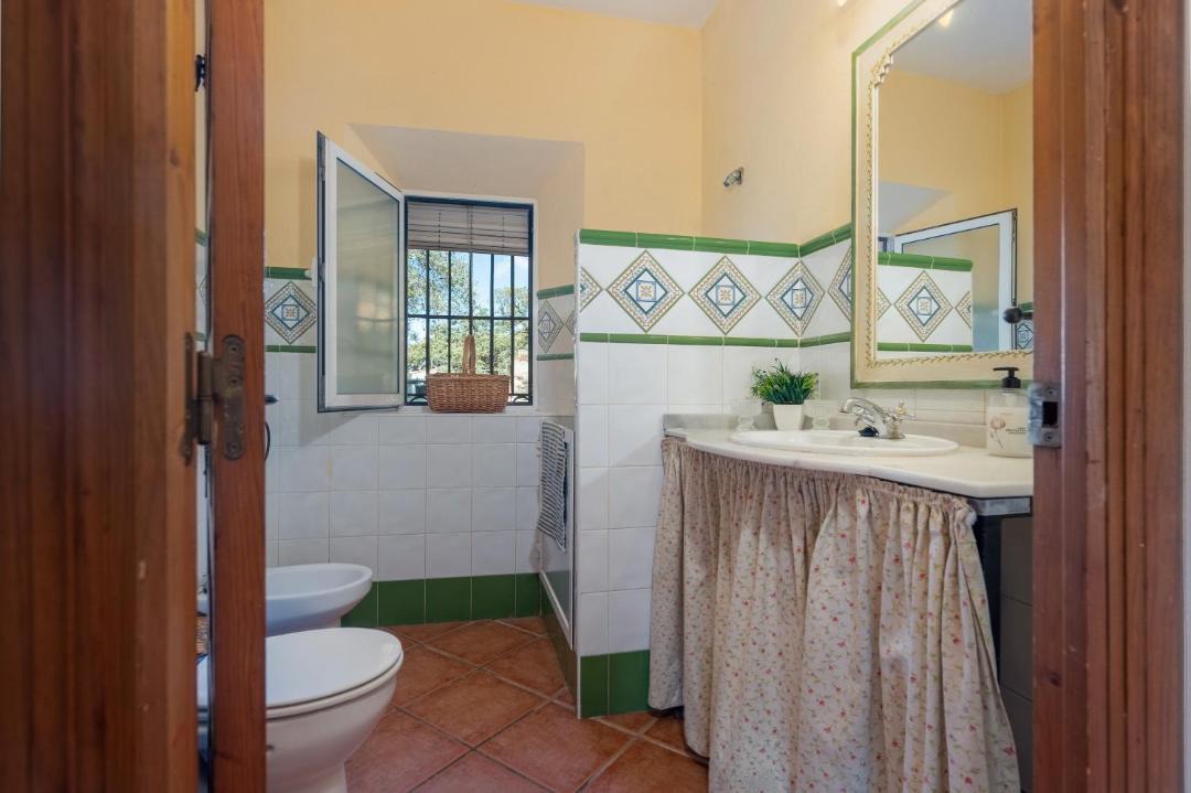 Photo of Bathroom in Arroyomolinos de Leon