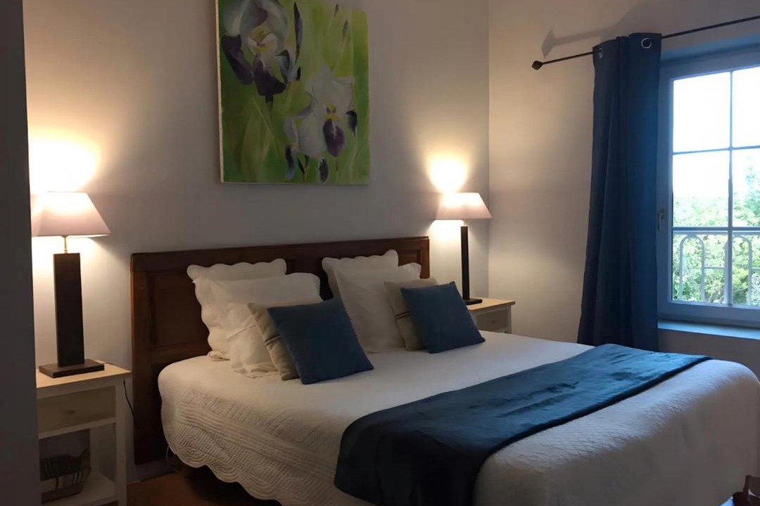 Photo of Bedroom in Suze-la-Rousse