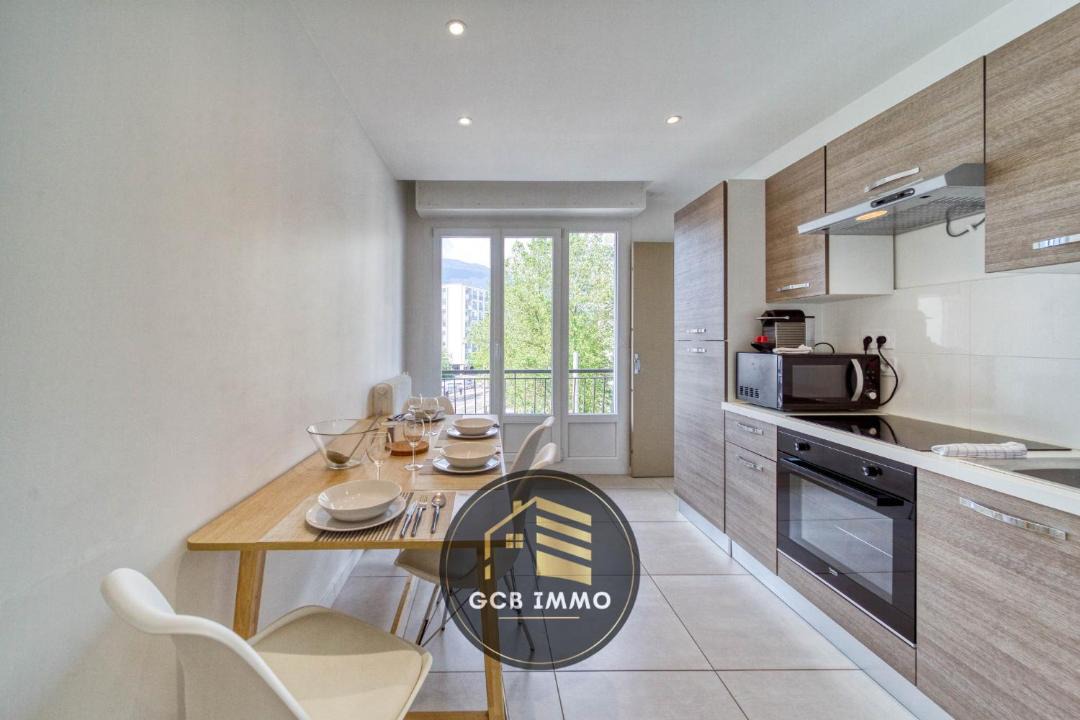 Photo of Kitchen in Quartier Exposition-Bajatiere